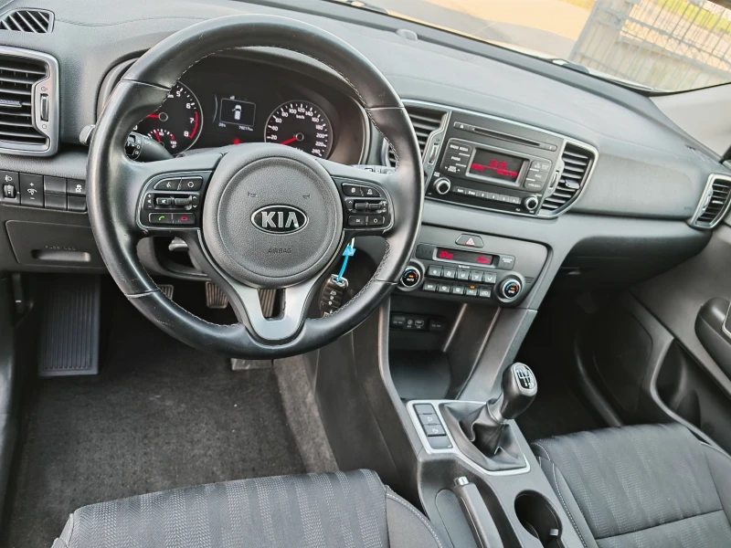 Kia Sportage 1.6 BENZIN 132 KN, снимка 10 - Автомобили и джипове - 51728803