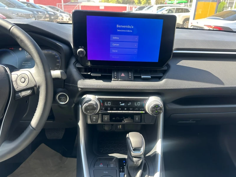 Toyota Rav4 Executive AWD, снимка 13 - Автомобили и джипове - 51808109