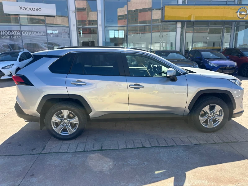 Toyota Rav4 Executive AWD, снимка 6 - Автомобили и джипове - 51808109