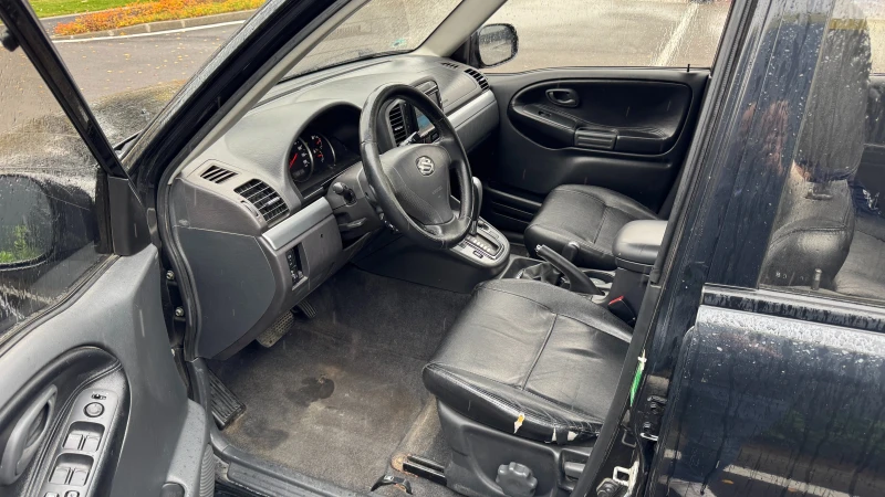 Suzuki Grand vitara 2.0i, Автоматик, Фейслифт, 5-врати, снимка 9 - Автомобили и джипове - 52588277