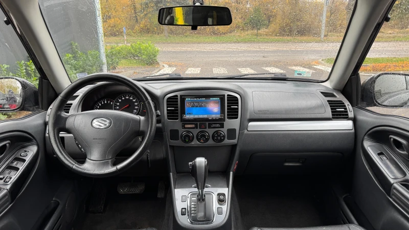 Suzuki Grand vitara 2.0i, Автоматик, Фейслифт, 5-врати, снимка 10 - Автомобили и джипове - 52588277