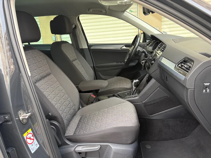 VW Tiguan Facelift, Distronic, Front Assist, История-88КМ, снимка 12 - Автомобили и джипове - 52481958