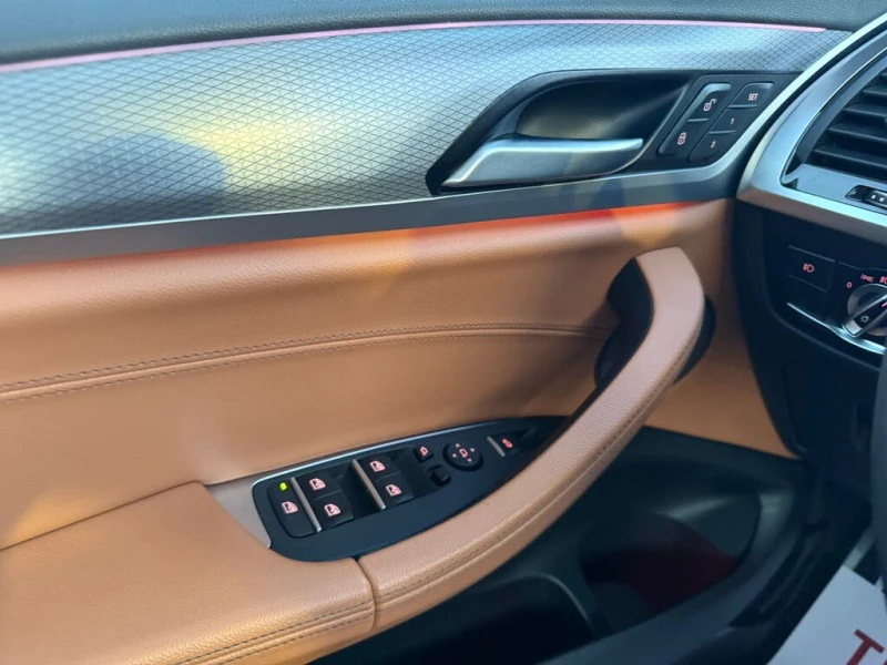 BMW X3 * М-Package* * HeadUp* AвтоКредит* (ЦЕНА ДО БГ), снимка 15 - Автомобили и джипове - 53444668