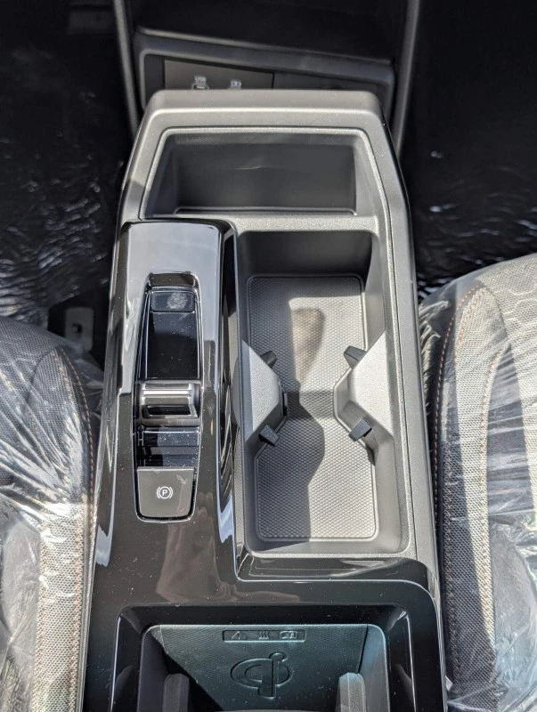 SsangYong Torres Hybrid Black Edition НОВ - изображение 6