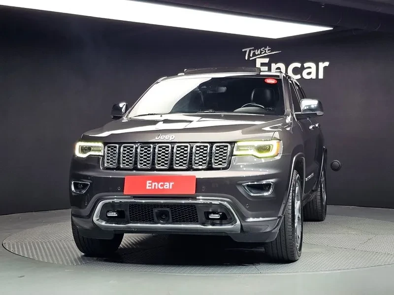 Jeep Grand cherokee 3.6 OVERLAND WK2, снимка 5 - Автомобили и джипове - 55183653