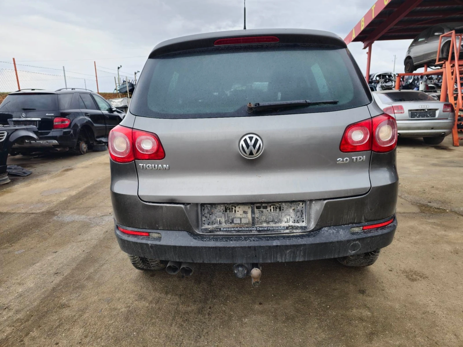 VW Tiguan 2.0 - изображение 3