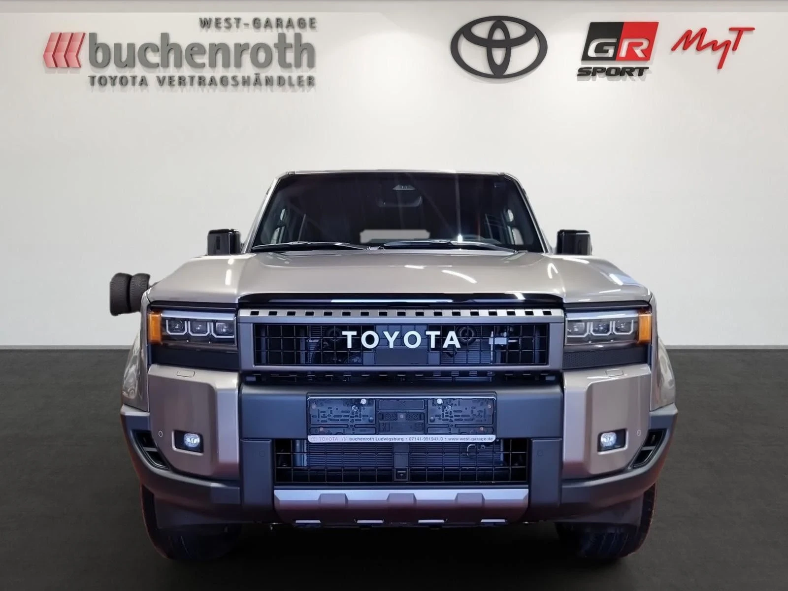 Toyota Land cruiser 2, 8 D-4D AWD Executive/1500км / ГАРАНЦИОННА  - изображение 2