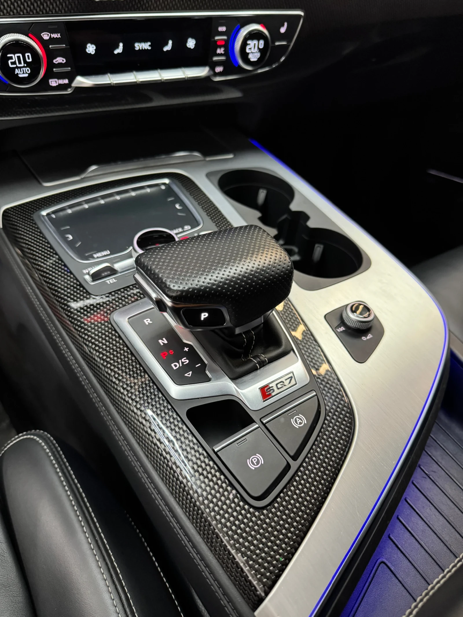 Audi SQ7 QUATTRO * BOSE * HEAD UP *  - изображение 9