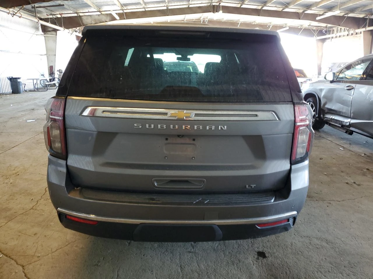 Chevrolet Suburban  K1500 LT - изображение 6