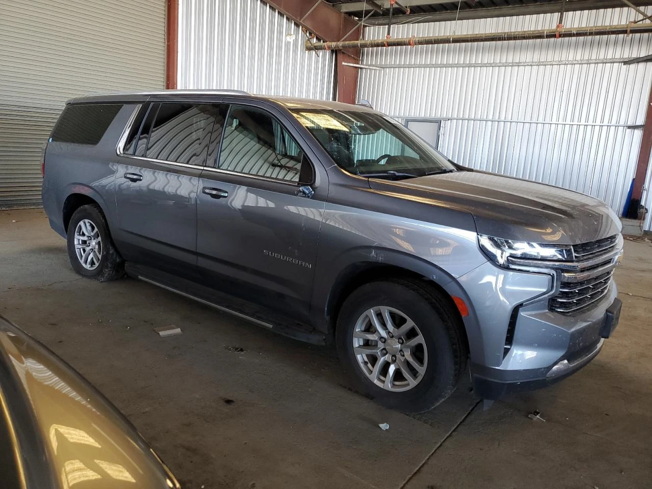 Chevrolet Suburban  K1500 LT - изображение 4