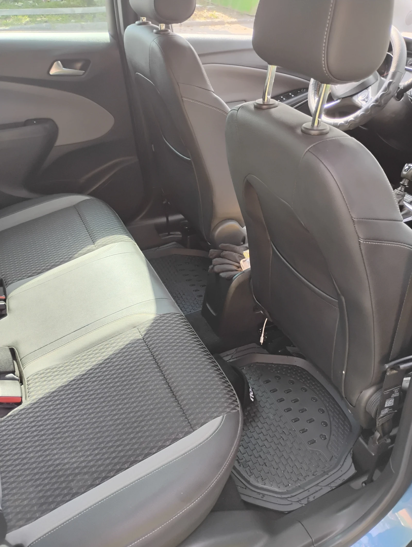 Opel Crossland X, снимка 11 - Автомобили и джипове - 54876688