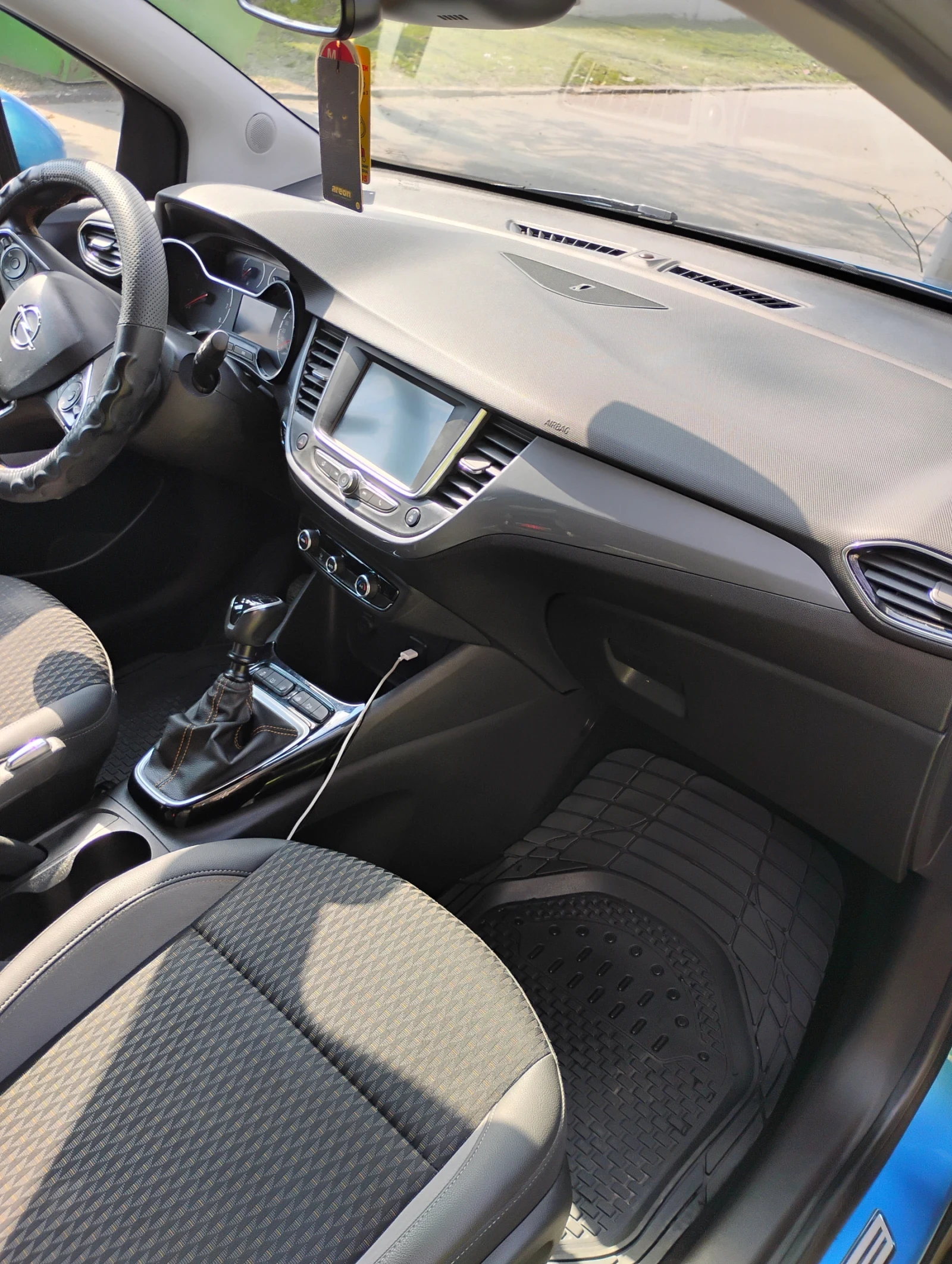 Opel Crossland X, снимка 6 - Автомобили и джипове - 54876688
