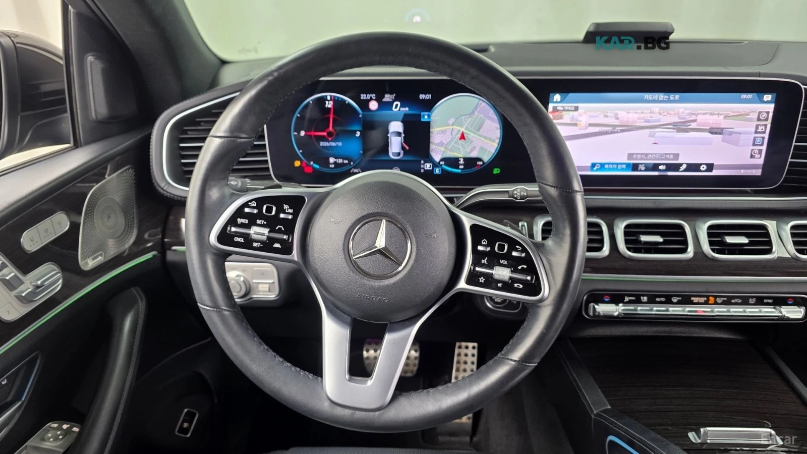 Mercedes-Benz GLE 400 AMG* ОБДУХВАНЕ* ПОДГРЕВ* 360* HEADUP* BURMESTER* , снимка 13 - Автомобили и джипове - 55696094