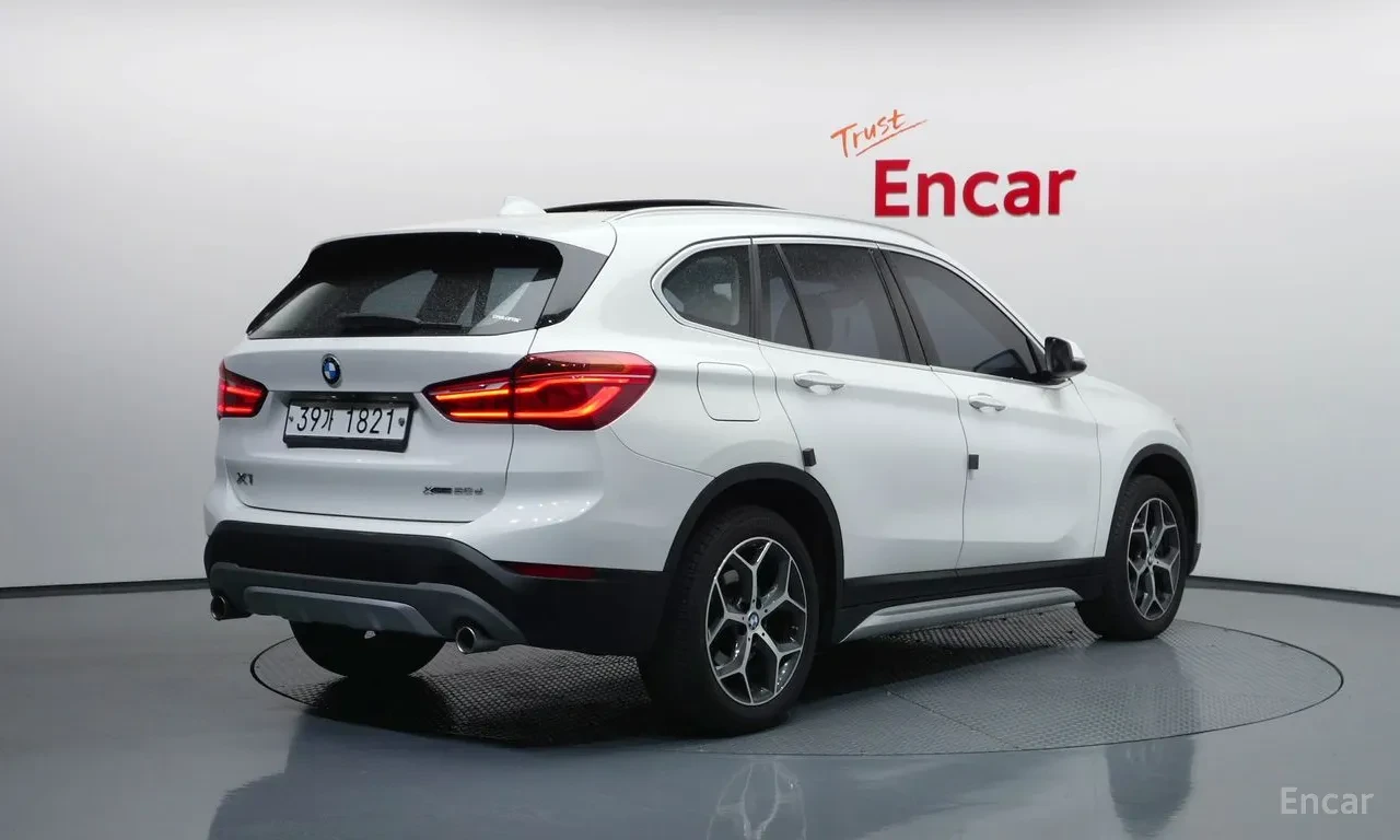 BMW X1 xDrive 20d xLine* ПАНОРАМА* КРАЙНА ЦЕНА ДО БЪЛГАРИ, снимка 2 - Автомобили и джипове - 55781698
