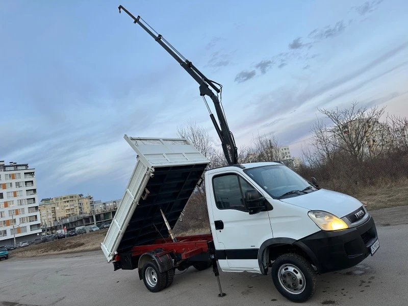 Iveco Daily 3-стр самосвал с кран, снимка 1 - Бусове и автобуси - 46808637