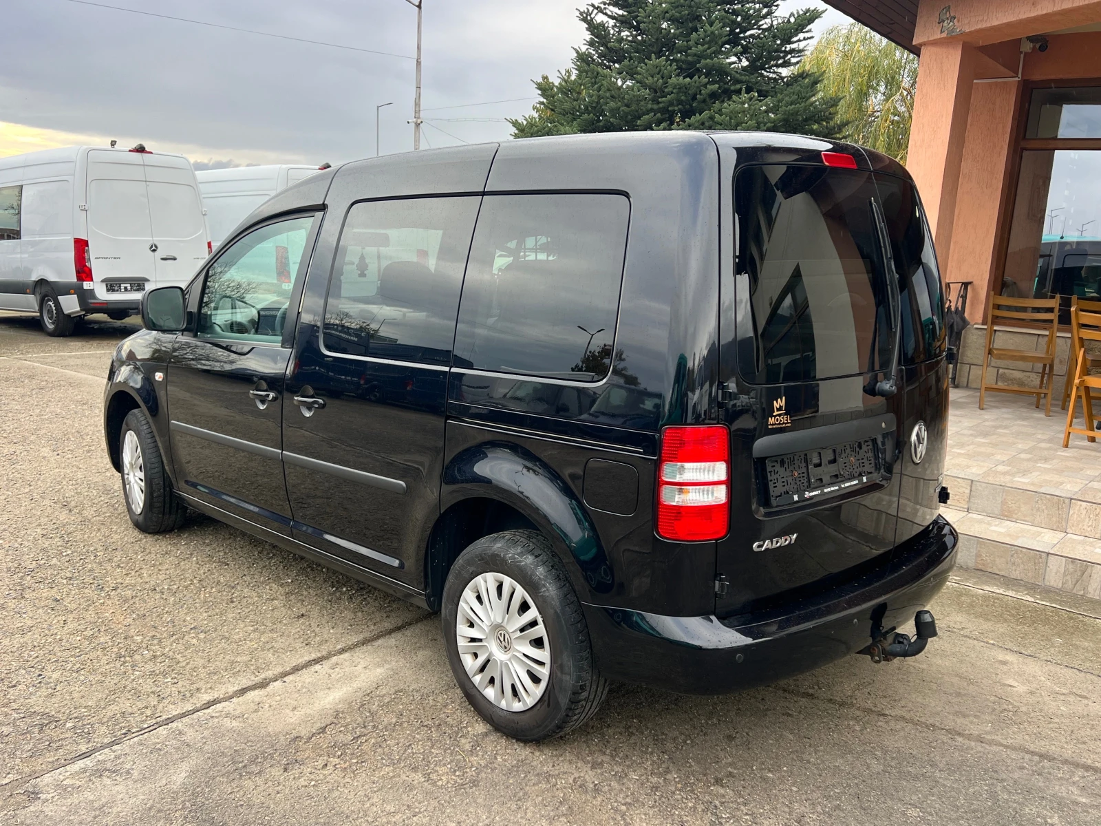 VW Caddy  1.6TDI , пътническо , ТОП , КАТО НОВА - изображение 5