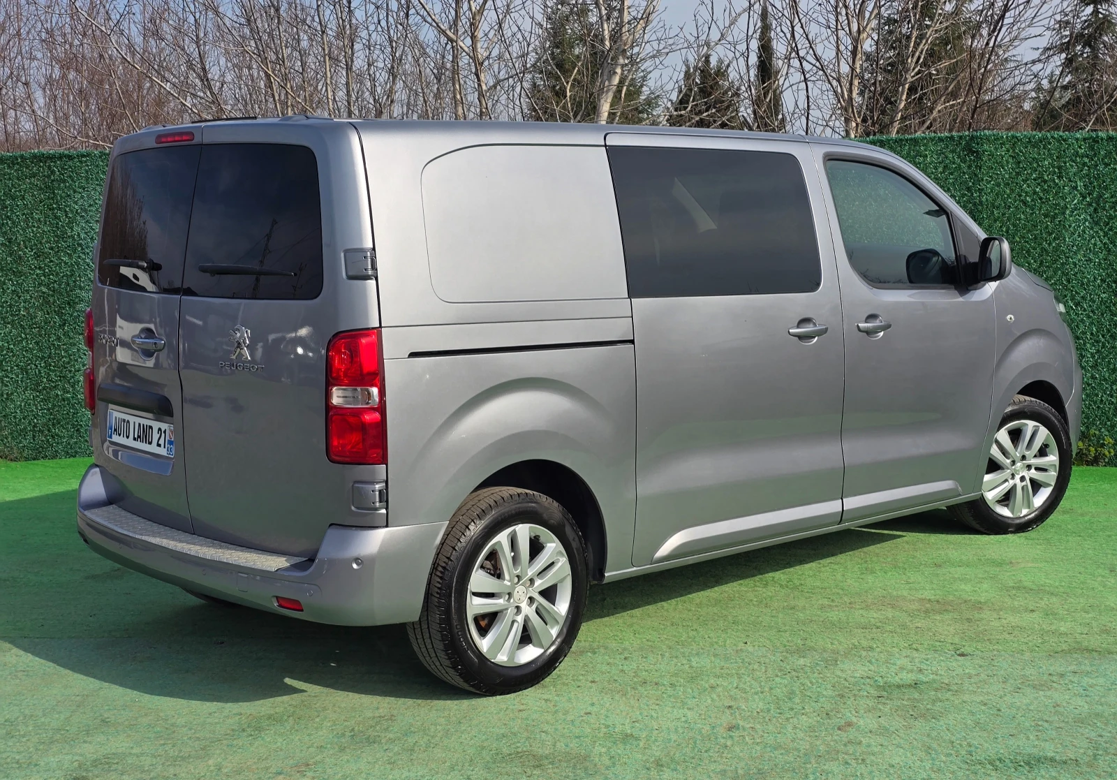 Peugeot Expert 2.0BlueHDI* 150кс* 5-Места* 149000км. - изображение 4