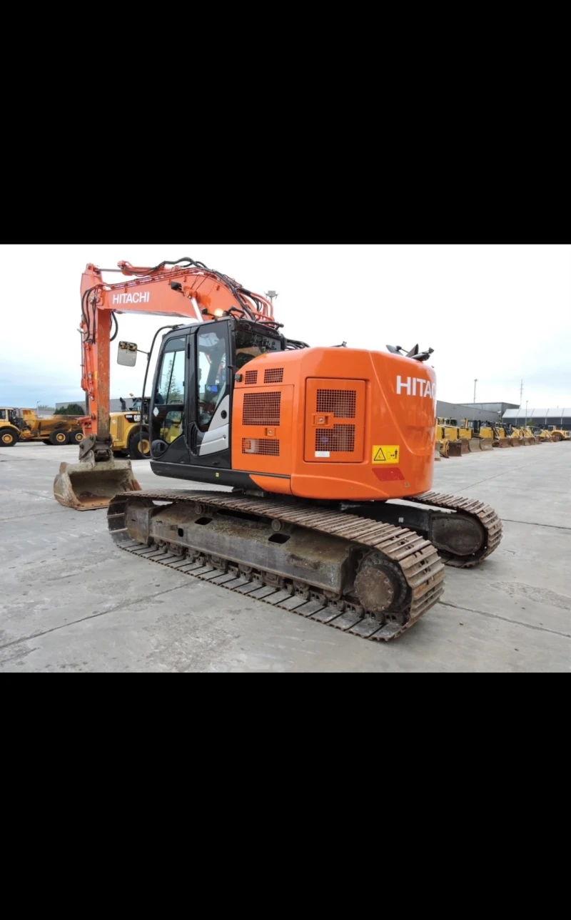 Багер Hitachi Верижен багер HITACHI ZX225USLC-6, снимка 2 - Индустриална техника - 48123417