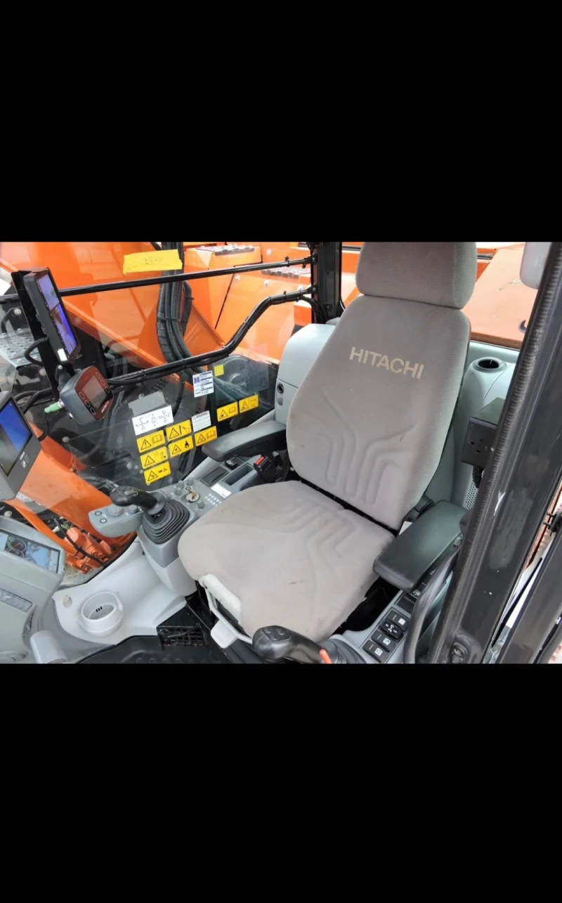 Багер Hitachi Верижен багер HITACHI ZX225USLC-6, снимка 7 - Индустриална техника - 48123417