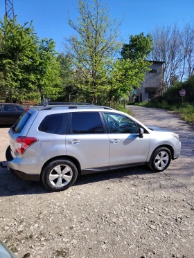 Subaru Forester Джип, снимка 4