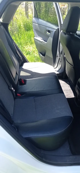 Toyota Auris, снимка 5
