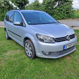 VW Touran 1.6 dsg navi, снимка 2 - Автомобили и джипове - 44350043