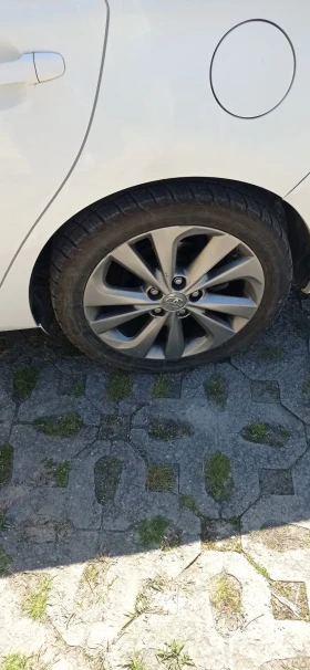 Toyota Auris - 8000 € / 15646.64 лв. - 85155643 16