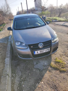 VW Golf 5 - 4200 € / 8214.49 лв. - 63518699 3