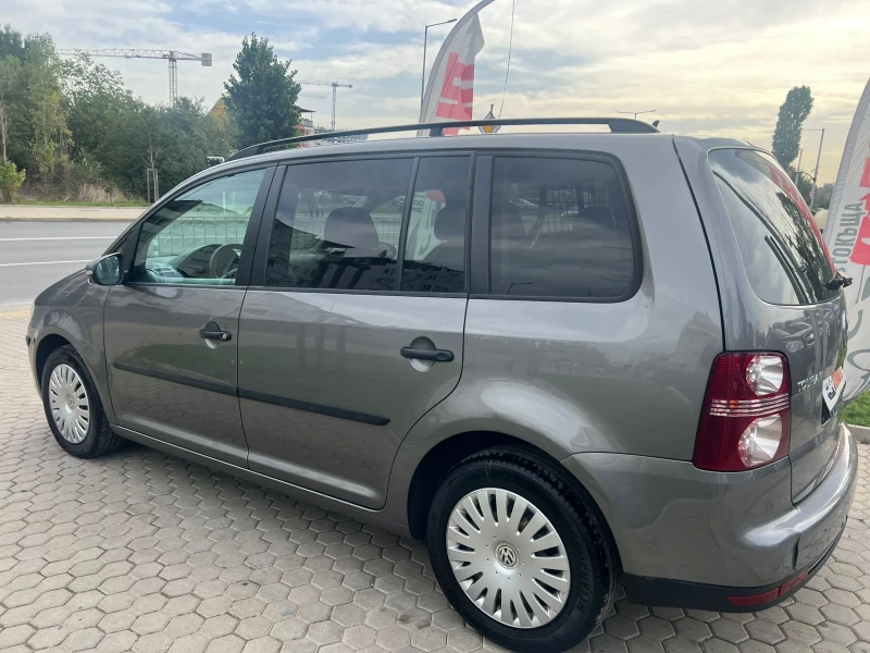 VW Touran 1.9TDi/105kc/Перфектен, снимка 6 - Автомобили и джипове - 47448063