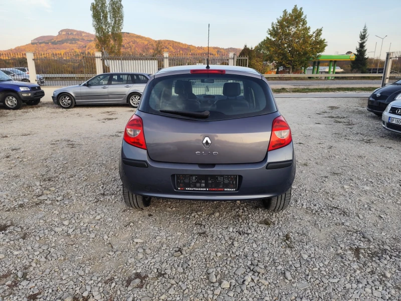 Renault Clio 1.2 бензин, снимка 5 - Автомобили и джипове - 47812917