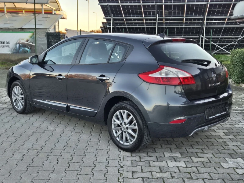 Renault Megane 1.5dci 110к.с., снимка 10 - Автомобили и джипове - 48103095