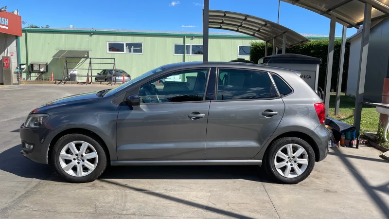 VW Polo, снимка 2 - Автомобили и джипове - 52191923