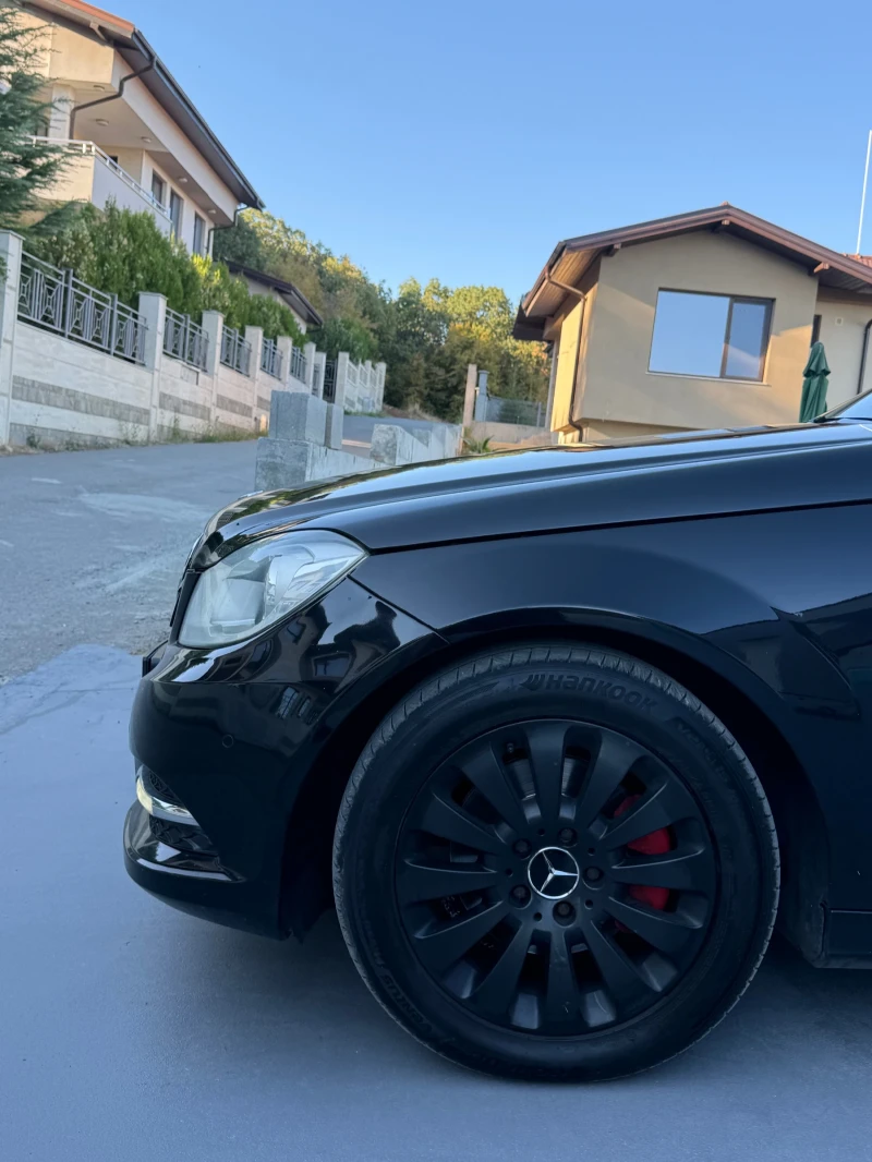 Mercedes-Benz C 220 Facelift , снимка 4 - Автомобили и джипове - 52828764