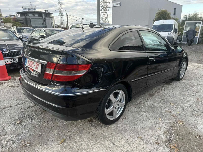 Mercedes-Benz CLC 220 CDI 6-Скорости, снимка 3 - Автомобили и джипове - 52214923