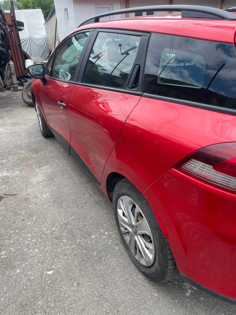 Renault Clio, снимка 12 - Автомобили и джипове - 52974667