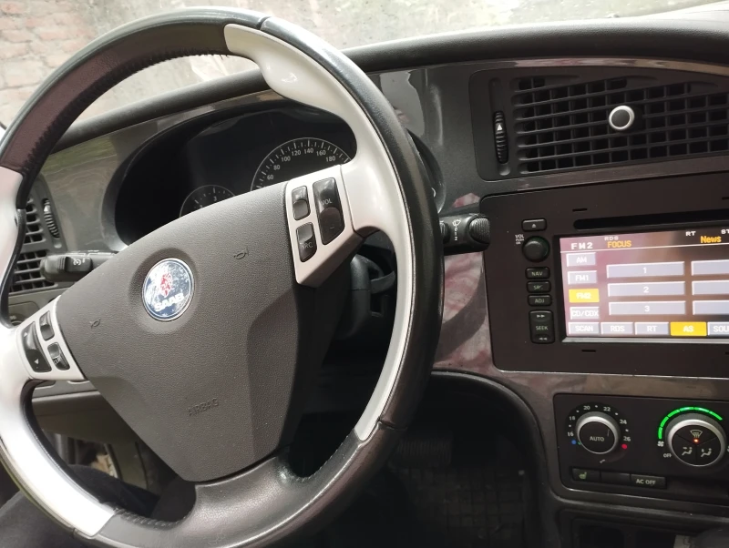 Saab 9-5 Vagon, снимка 14 - Автомобили и джипове - 52485948