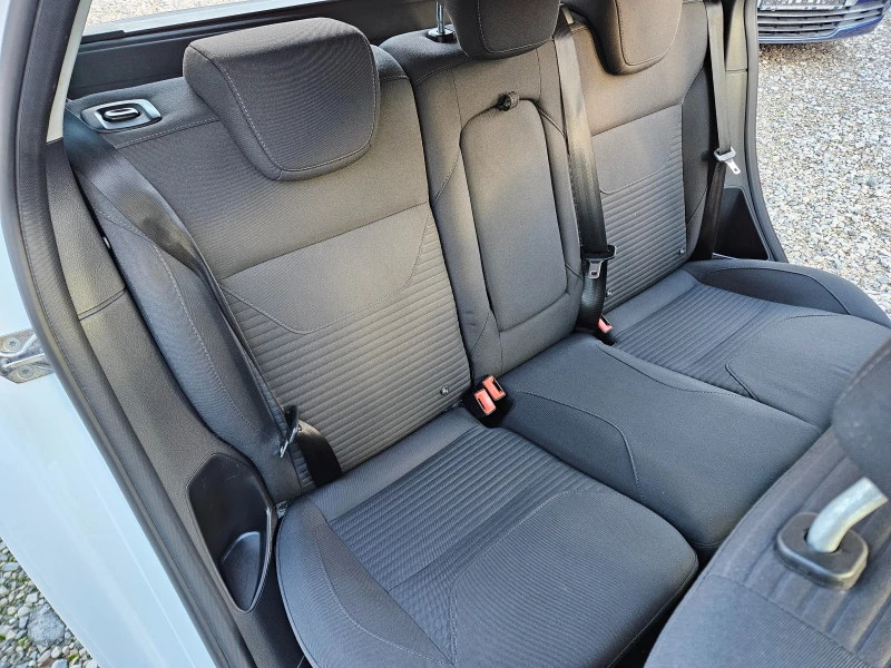 Ford Focus 1.5 DCI 120кс TITANIUM, снимка 14 - Автомобили и джипове - 52616413