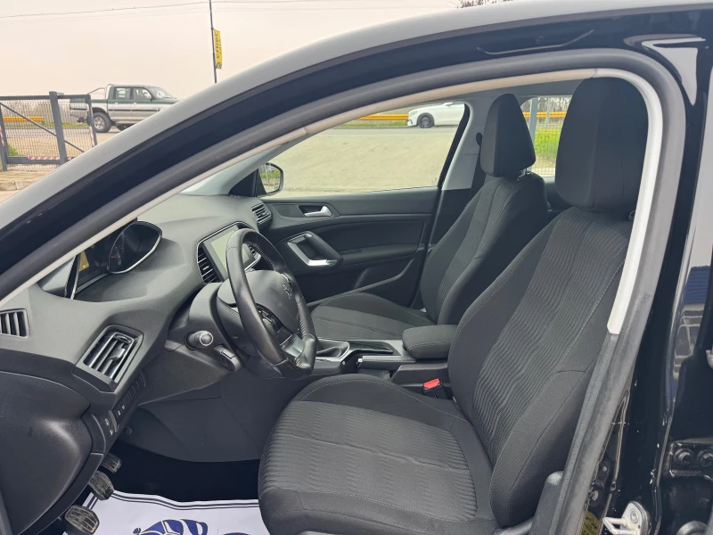 Peugeot 308 1.6 HDI 50000km, снимка 10 - Автомобили и джипове - 52882719
