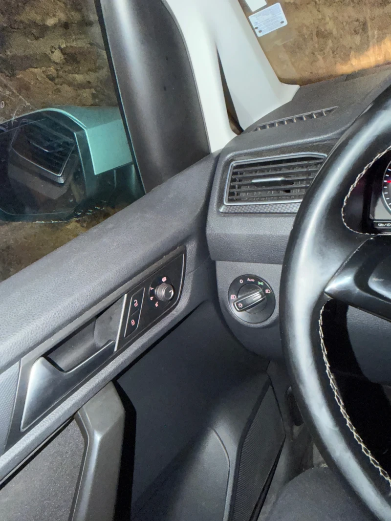 VW Caddy Alltrack 4x4 2.0tdi, снимка 12 - Автомобили и джипове - 52892658