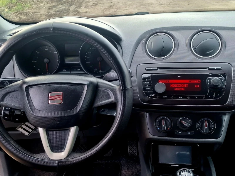 Seat Ibiza 1.4 TDI, снимка 5 - Автомобили и джипове - 52922329