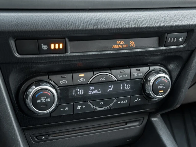 Mazda 3 GT* АвтоКредит* (ЦЕНА ДО БГ), снимка 13 - Автомобили и джипове - 53442607