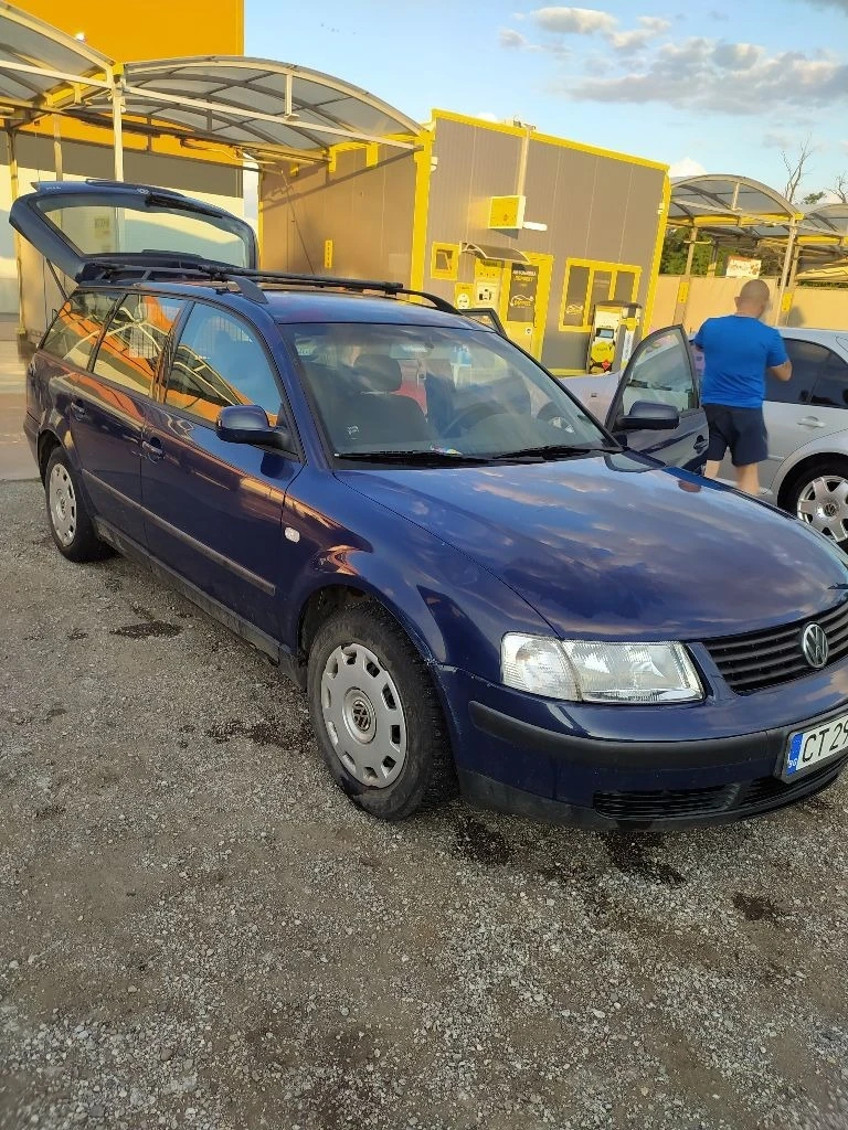 VW Passat 1.9 тди , снимка 3 - Автомобили и джипове - 47626346