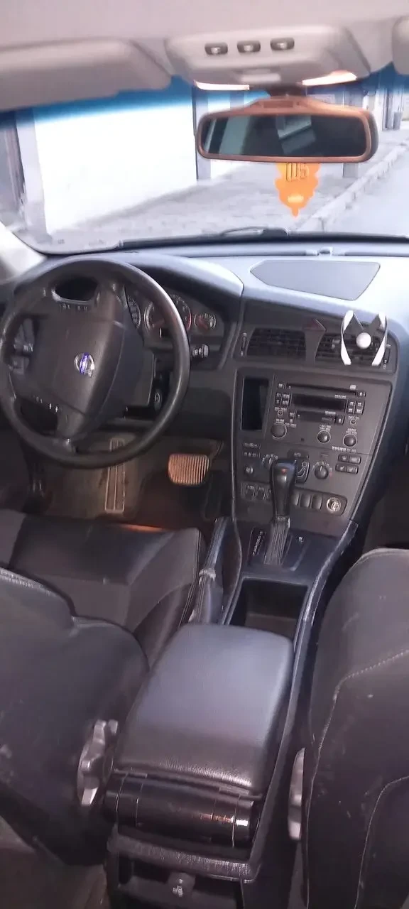 Volvo V70 Фабричен метан , снимка 9 - Автомобили и джипове - 48858017