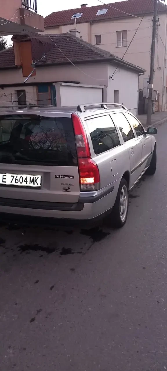 Volvo V70 Фабричен метан , снимка 6 - Автомобили и джипове - 48858017