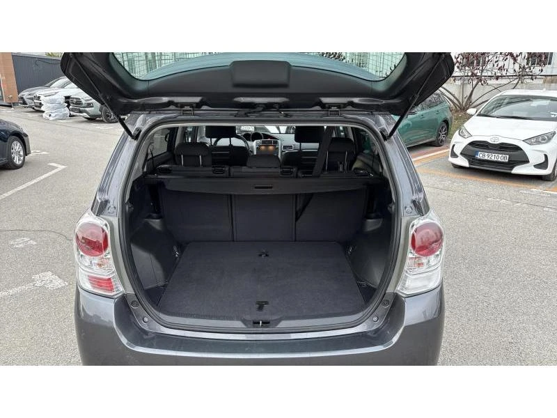 Toyota Verso 1.8P CVT EDITION-S, снимка 3 - Автомобили и джипове - 53728788