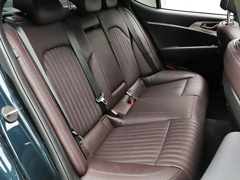 Genesis G70 Gasoline 2.0T 4WD| 252к.с.| ВКЛ.ТЕХНОТЕСТ, снимка 13 - Автомобили и джипове - 55263193