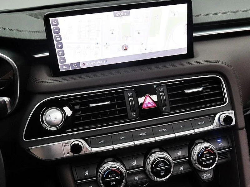 Genesis G70 Gasoline 2.0T 4WD| 252к.с.| ВКЛ.ТЕХНОТЕСТ, снимка 6 - Автомобили и джипове - 55263193