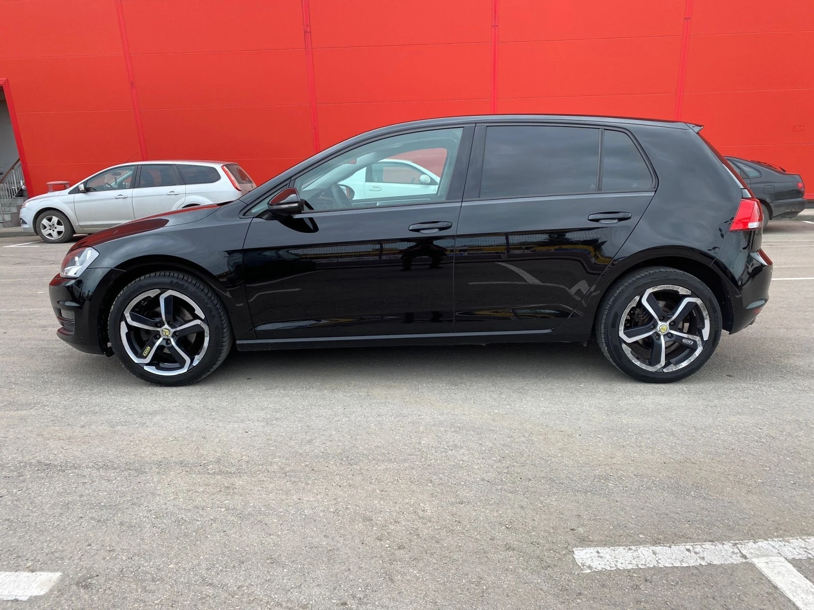 VW Golf 1.2 TSI 105 к.с. КАТО НОВ - изображение 4