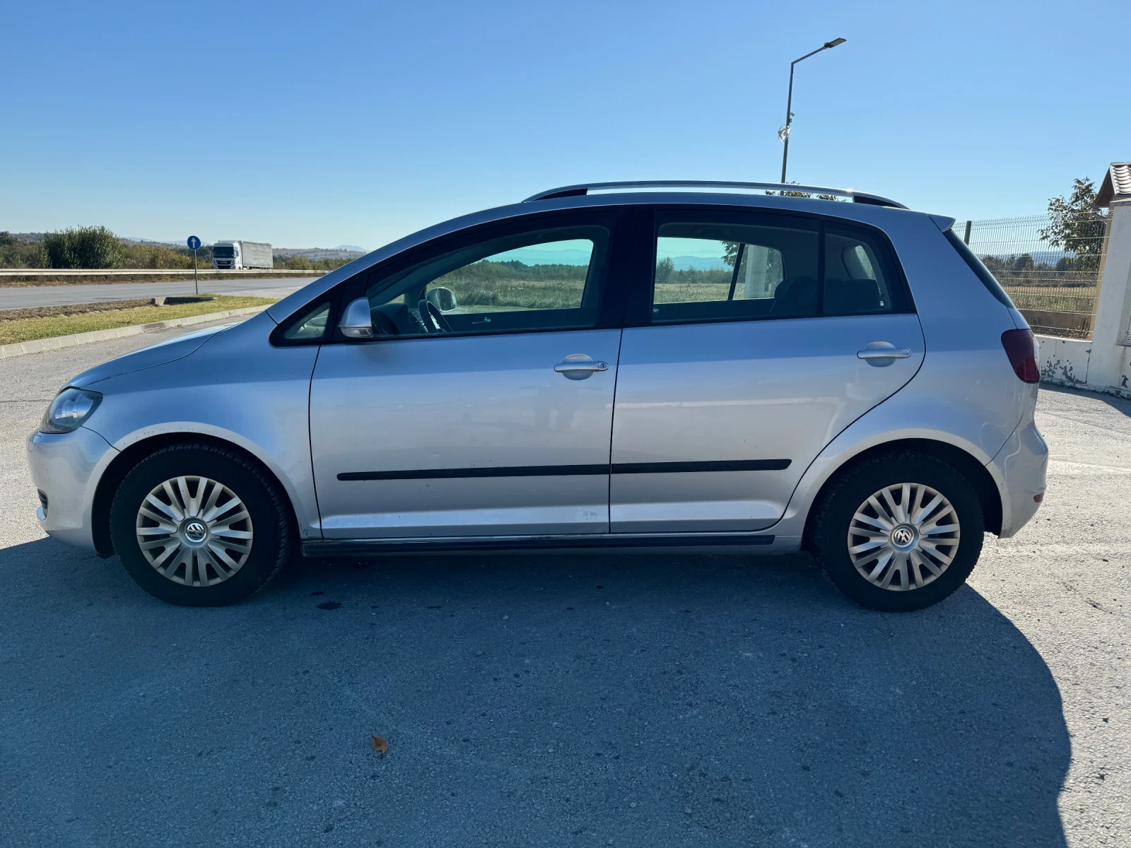 VW Golf Plus 1, 2. I. 85. PS - изображение 3