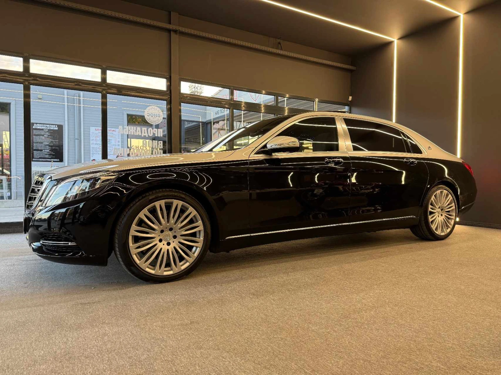 Maybach S 560 S500* 1/250* Diplomatic Edition* Two Tone* Full - изображение 6